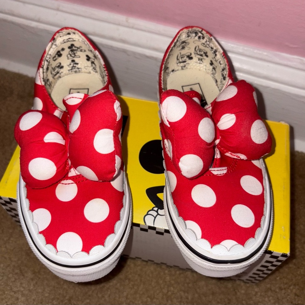 Disney Minnie Mouse Vans 12K